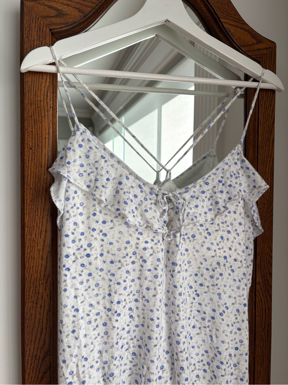 American Eagle Y2k Blue Floral Ruffle White Top